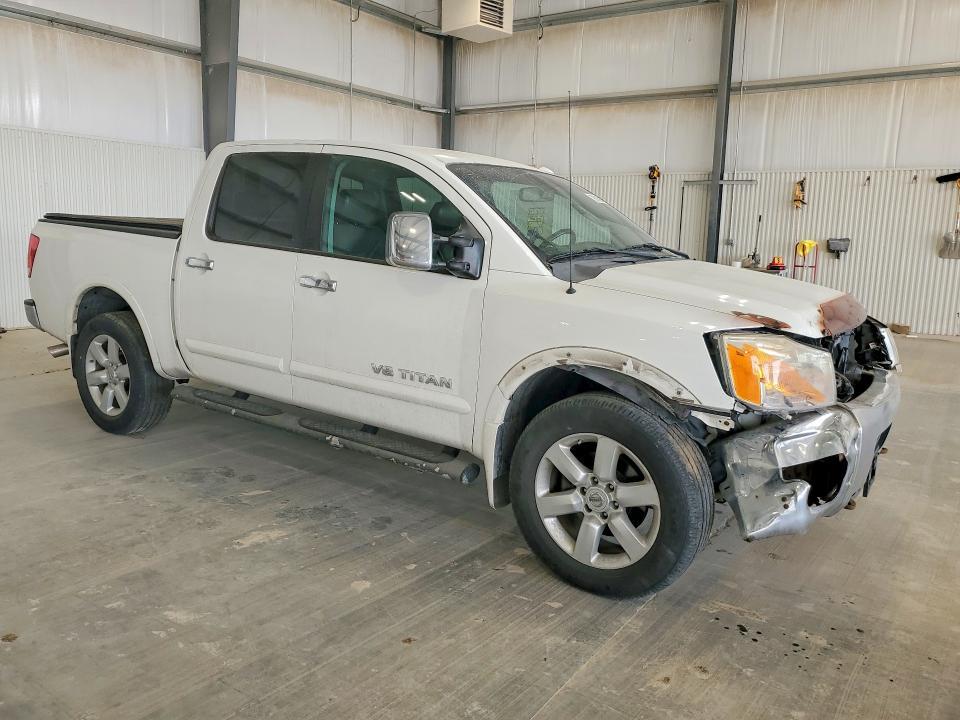 2010 Nissan Titan SE