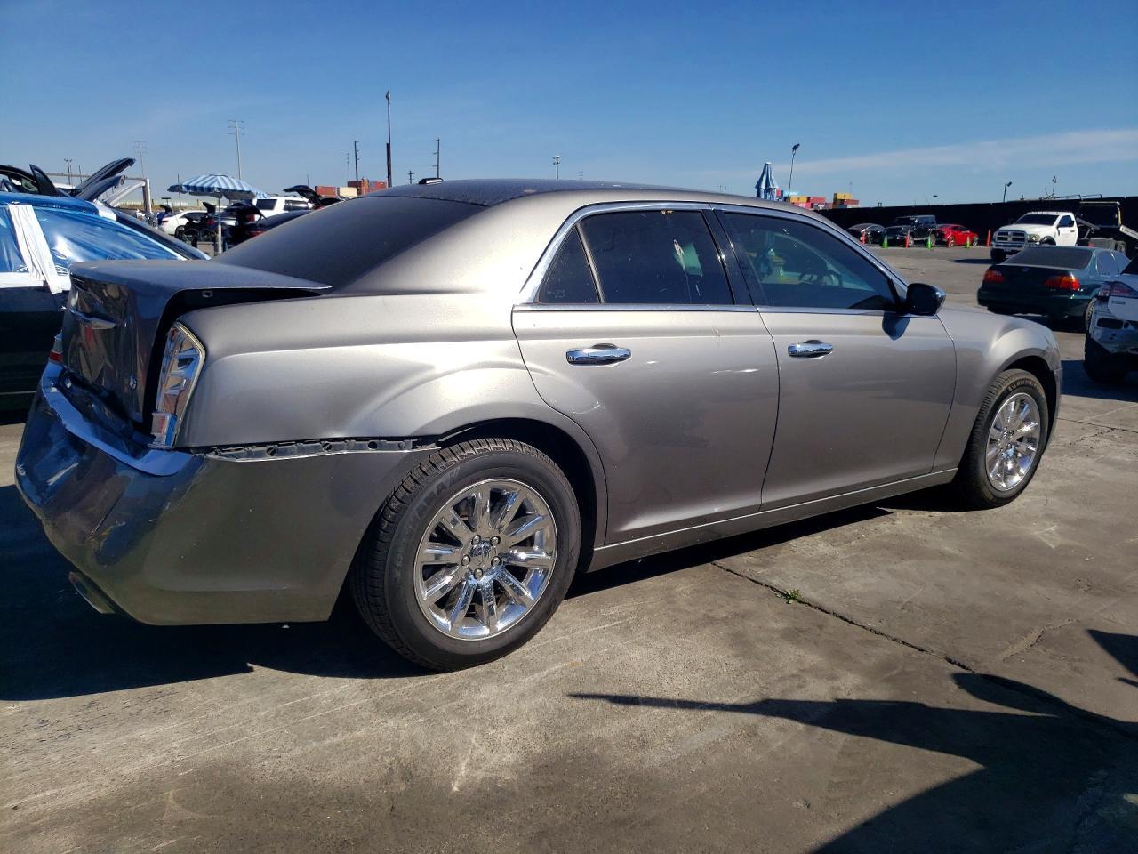 2011 Chrysler 300 Limited