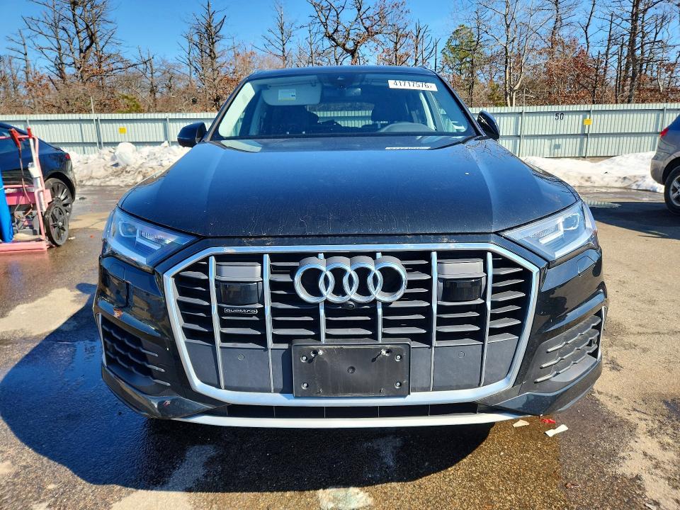 2023 Audi Q7 Premium Plus