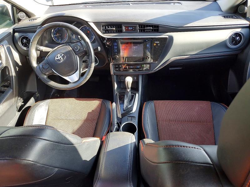 2017 Toyota Corolla se