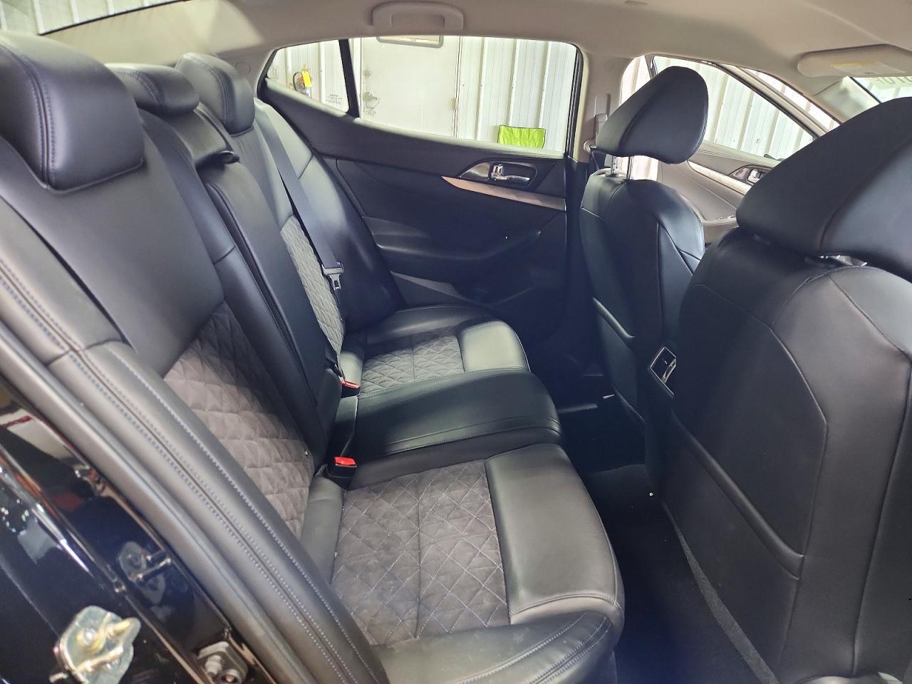 2017 Nissan Maxima 3.5 sr