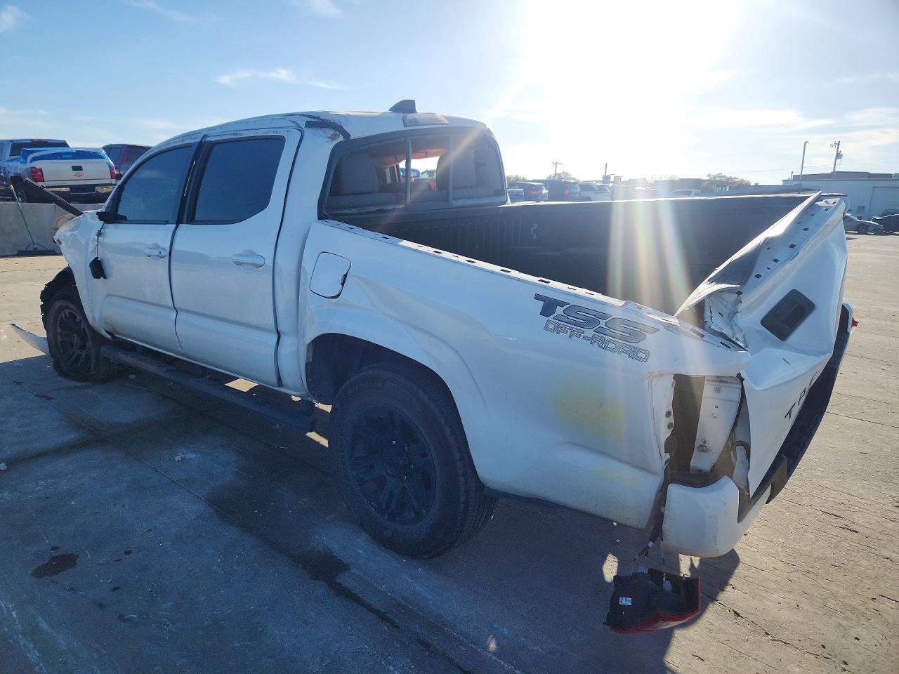 2022 Toyota Tacoma SR