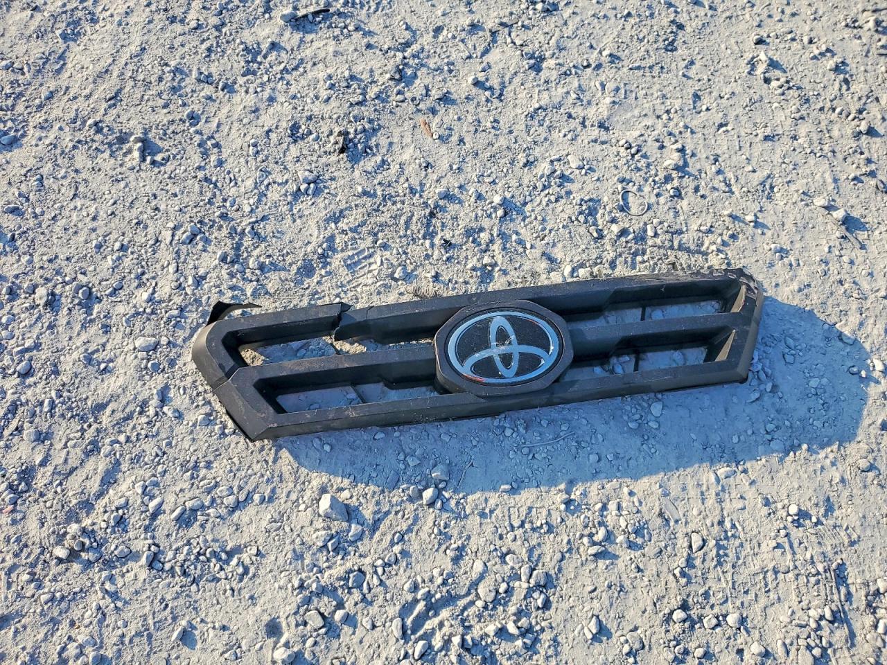 2020 Toyota Tacoma SR5 V6