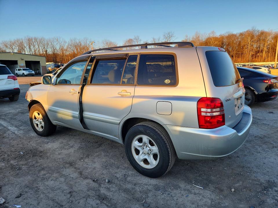 2001 Toyota Highlander Base