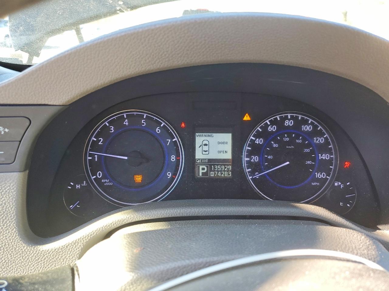 2012 Infiniti G25 Sedan x