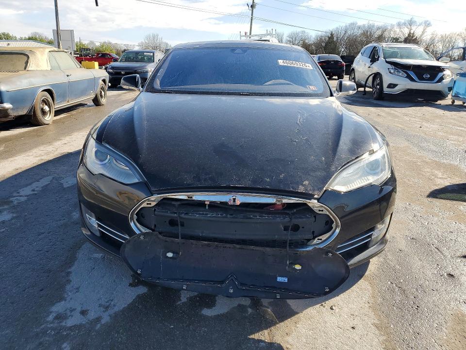 2015 Tesla Model s 85D