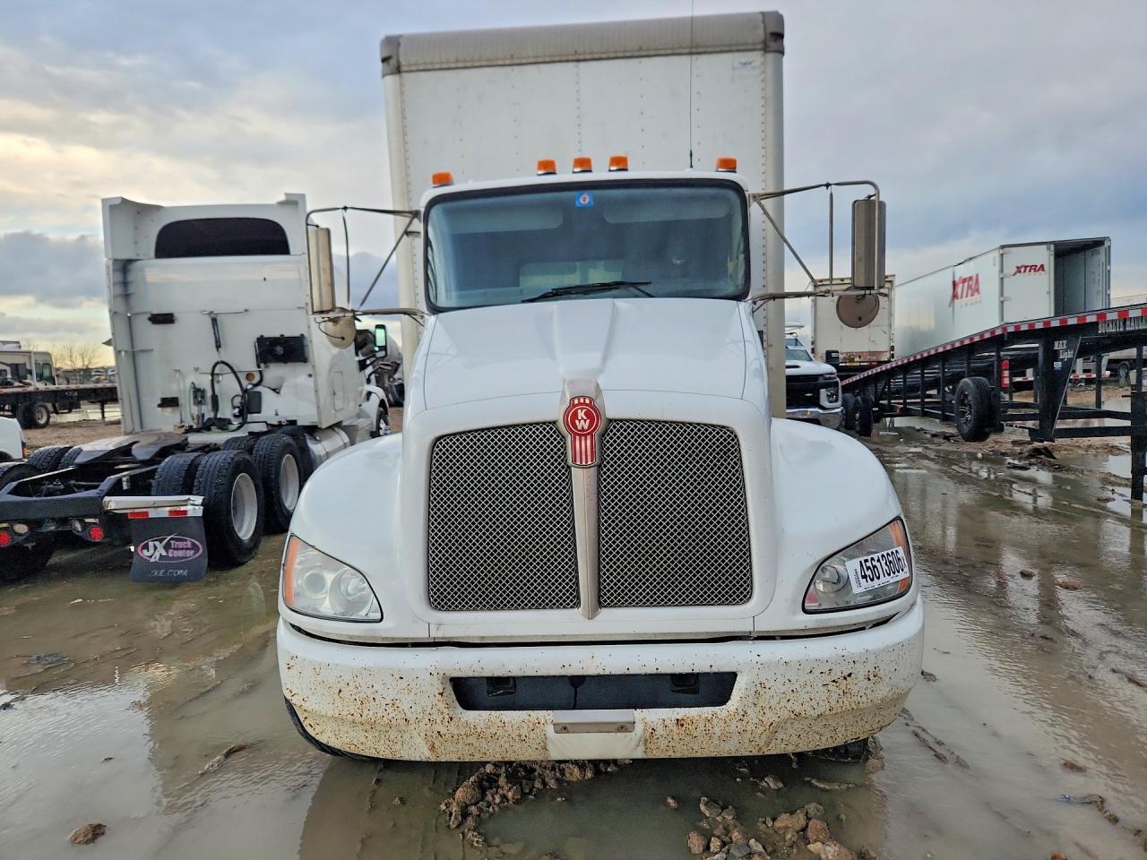 2019 Kenworth 548CH BOX Truck