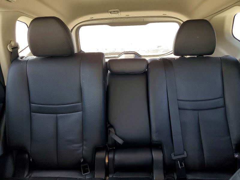 2015 Nissan Rogue sl