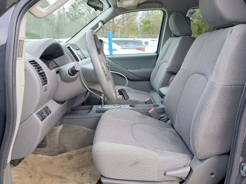 2014 Nissan Frontier sv