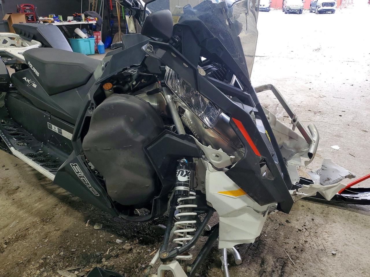 2016 Polaris Switchback Adventure