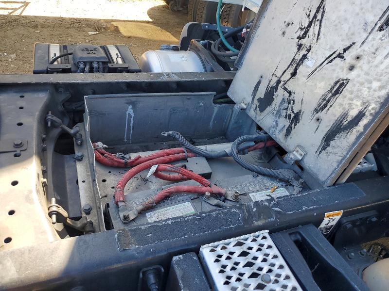 2018 Peterbilt 579 Semi Truck