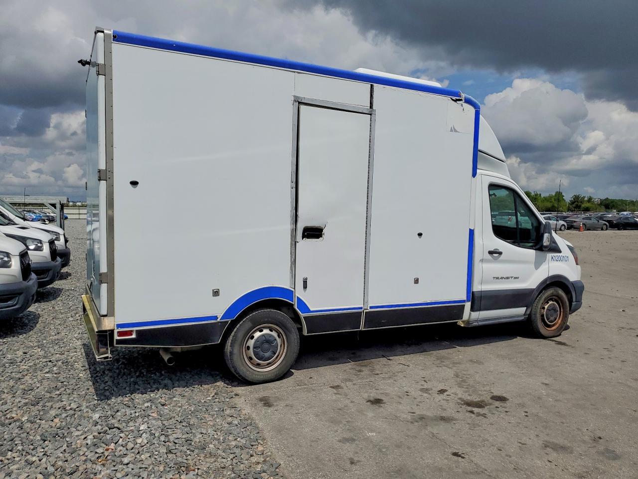 2020 Ford Transit Delivery Truck