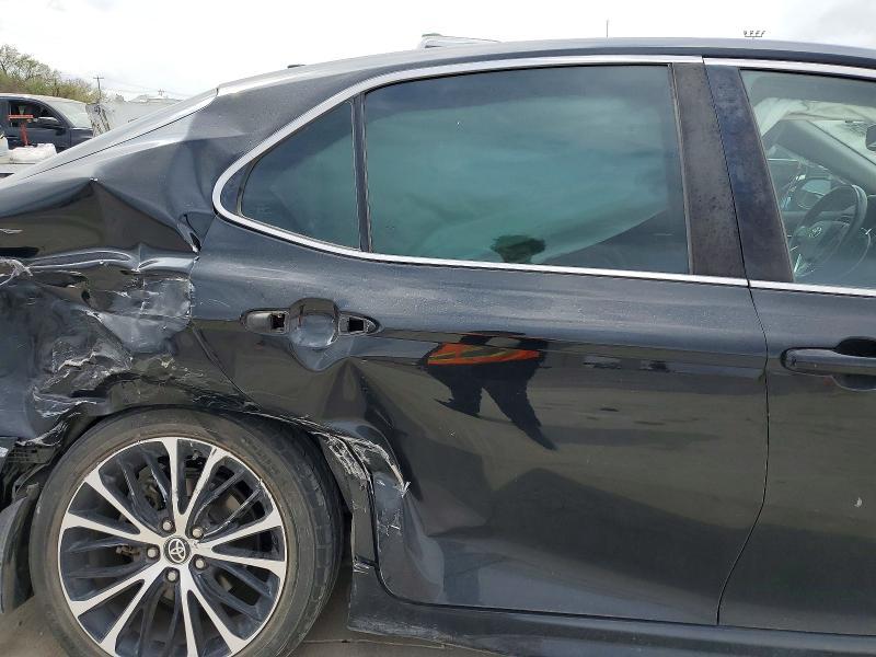 2020 Toyota Camry Hybrid se