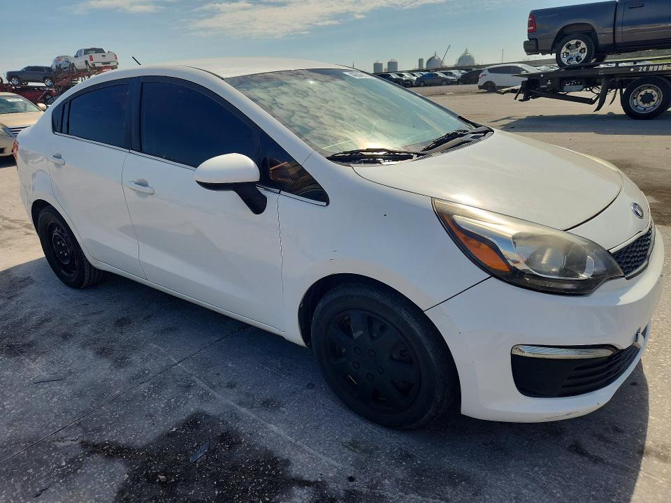 2016 KIA Rio lx