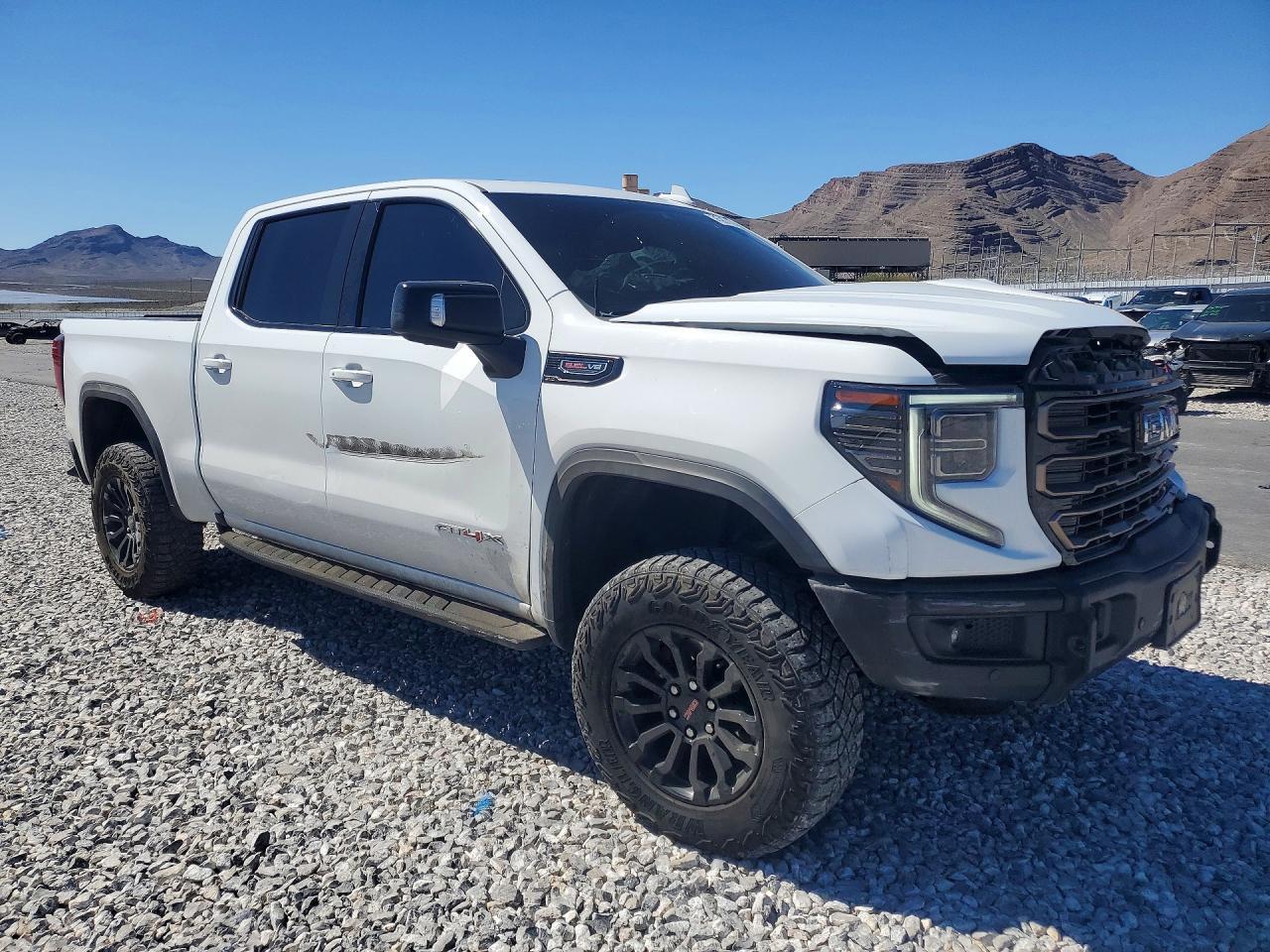 2023 GMC Sierra K1500 AT4X