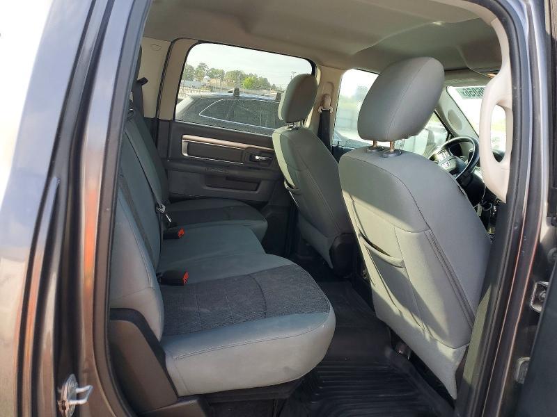 2015 Dodge RAM 1500 SLT