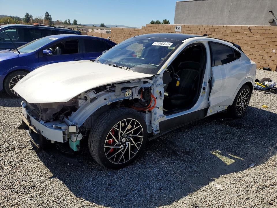 2023 Ford Mustang Mach-e gt