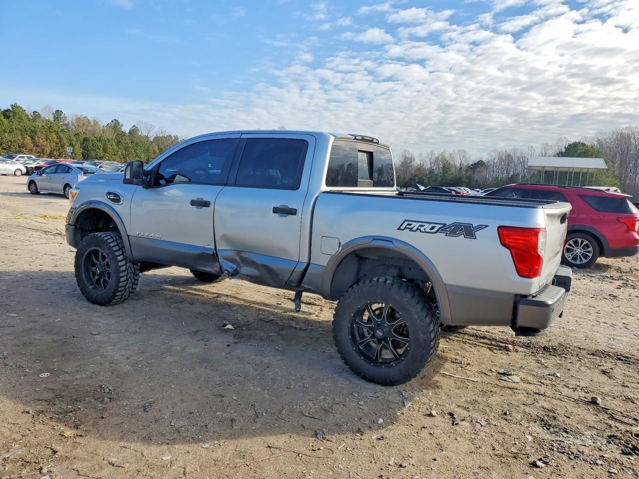 2017 Nissan Titan PRO-4X