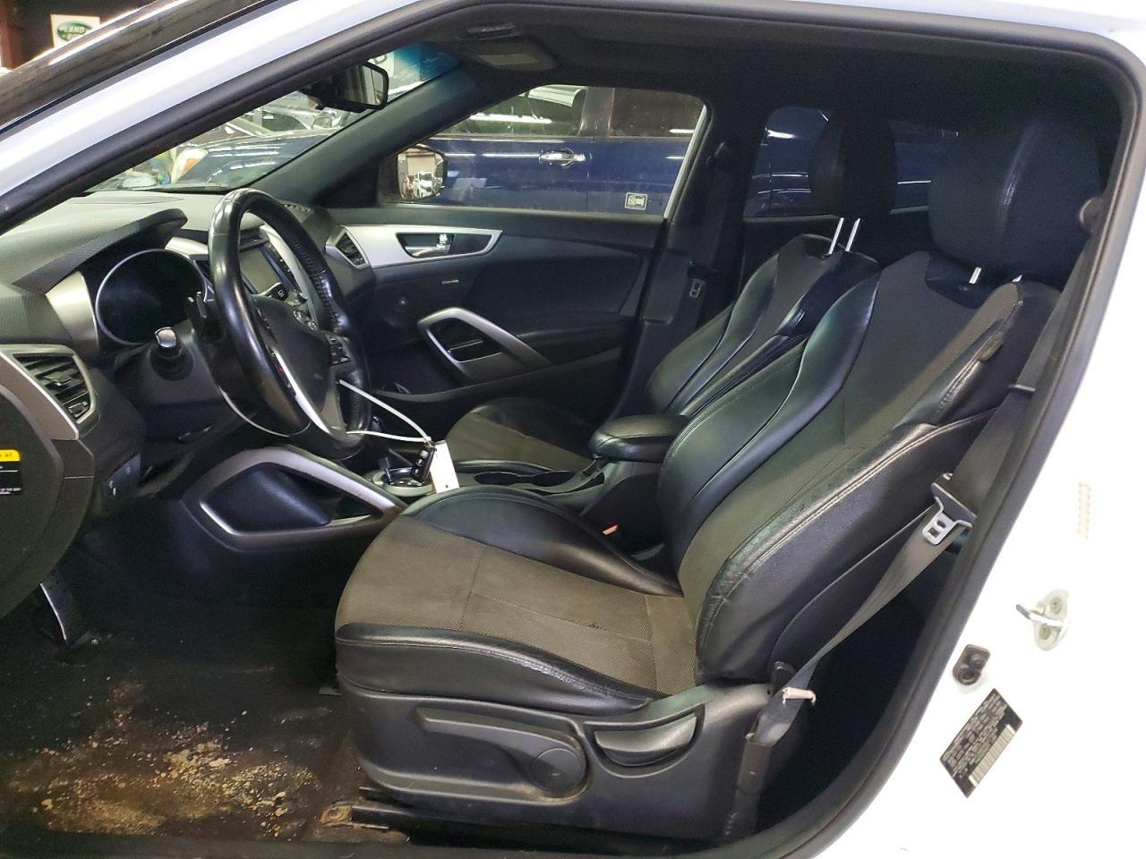 2016 Hyundai Veloster Base