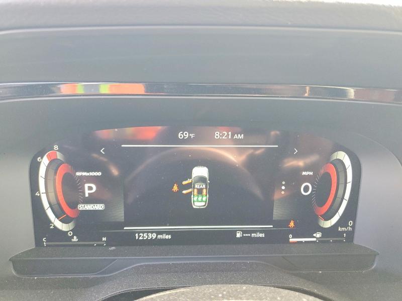 2025 Nissan Pathfinder Platinum