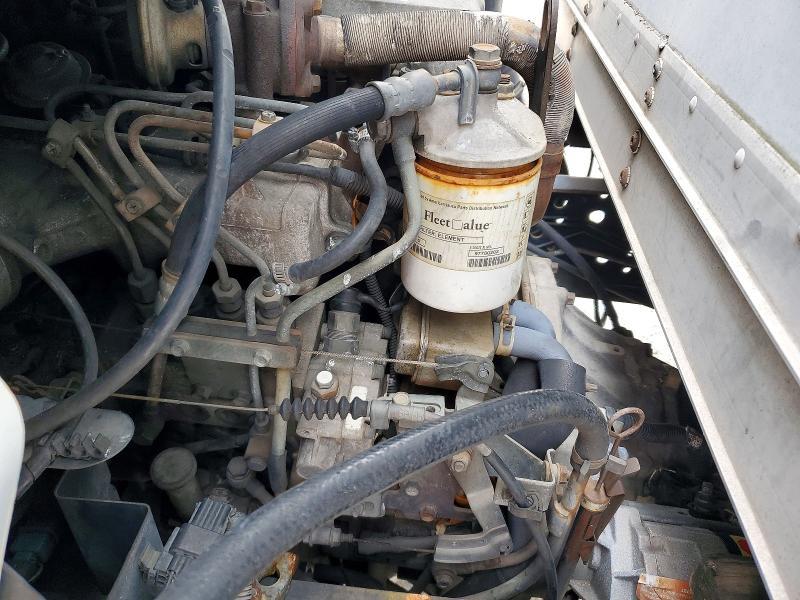 2003 Isuzu NPR-HD BOX Truck