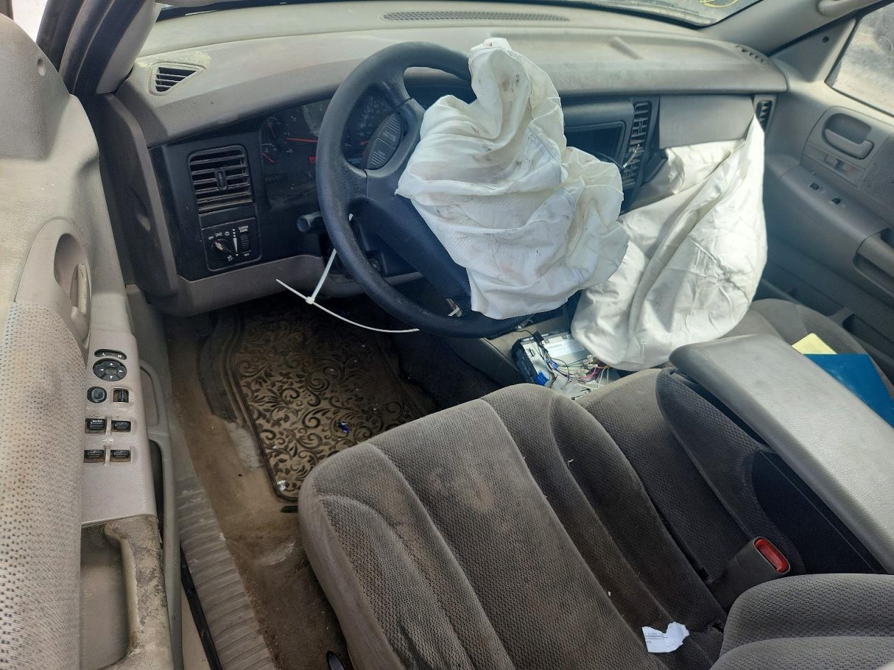 2003 Dodge Dakota Quad SLT