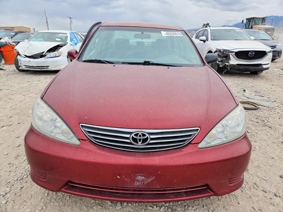 2005 Toyota Camry le