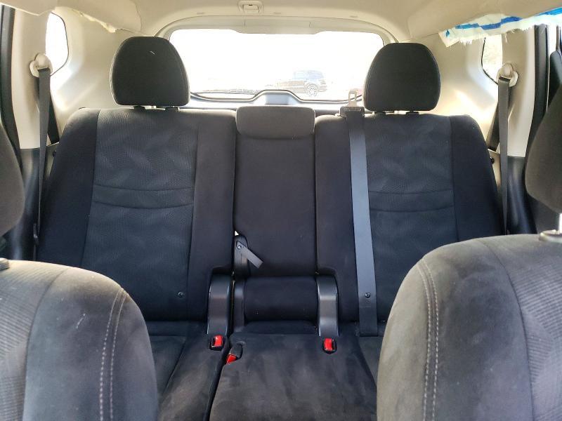 2015 Nissan Rogue sv