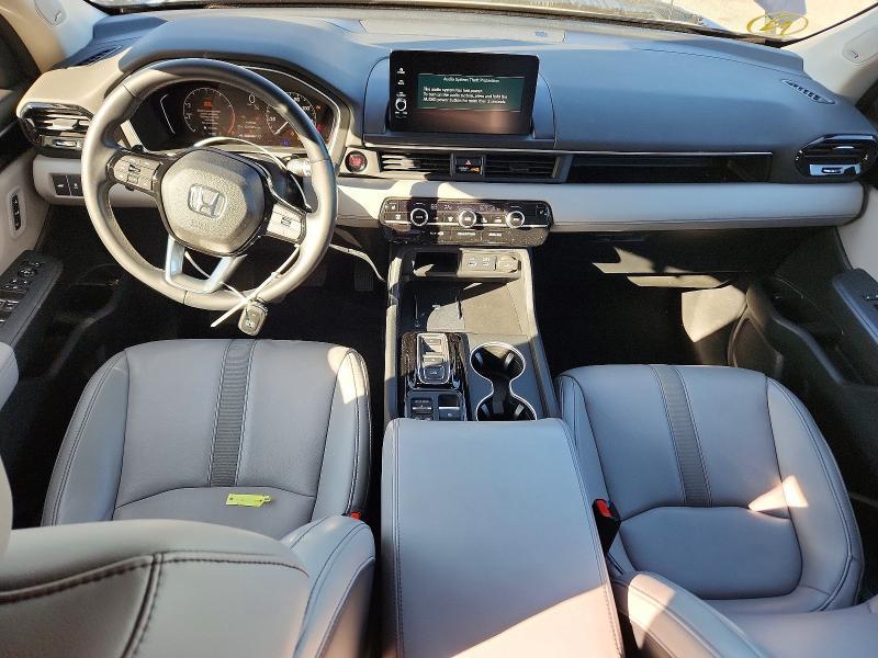 2025 Honda Pilot Touring