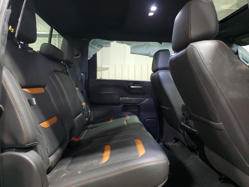 2020 GMC Sierra K2500 AT4