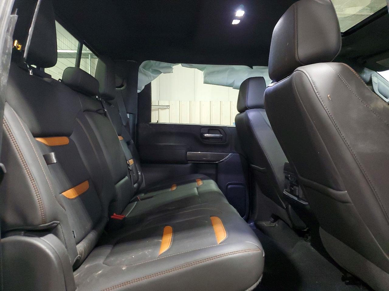 2020 GMC Sierra K2500 AT4