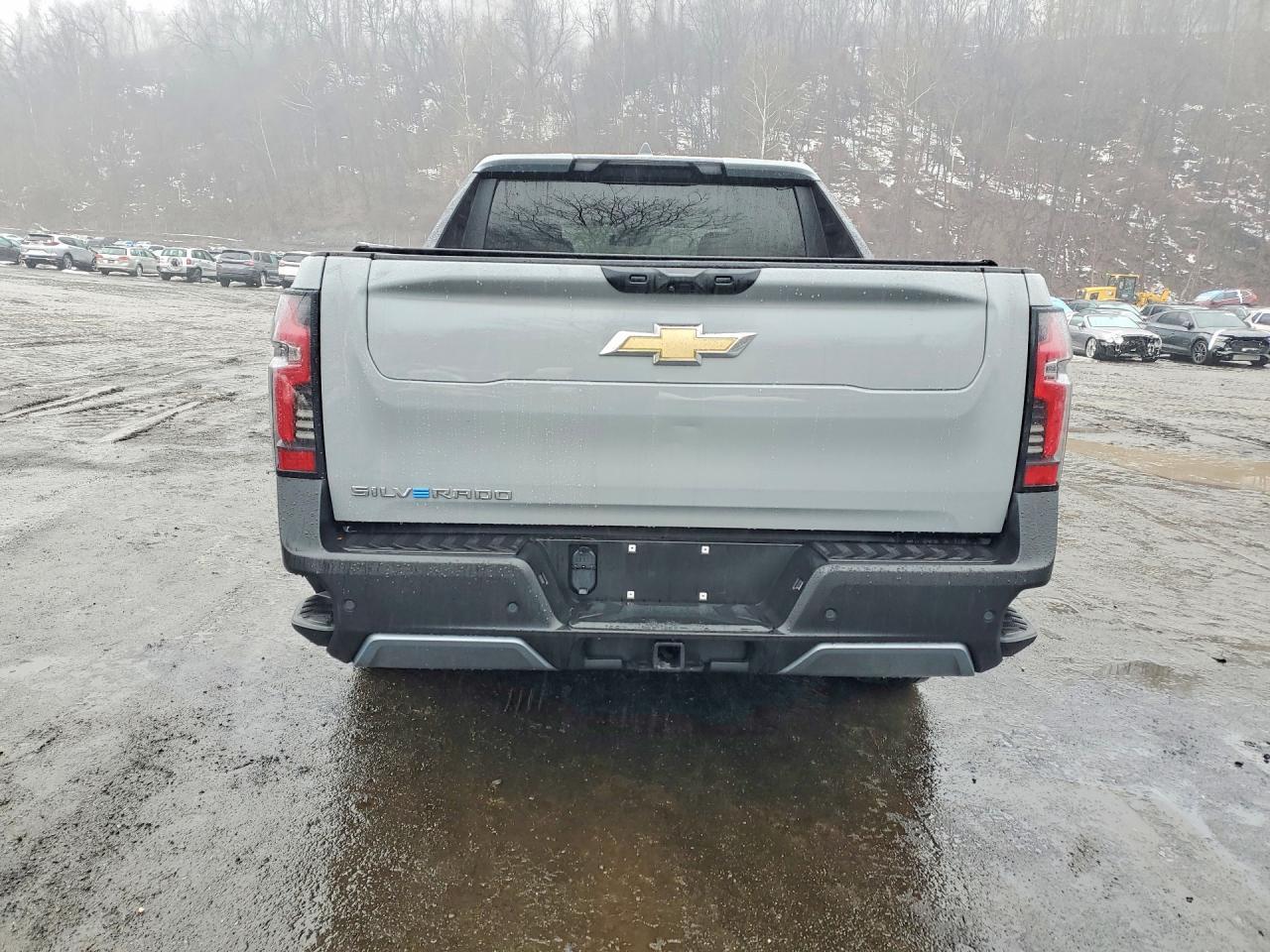 2025 Chevrolet Silverado LT