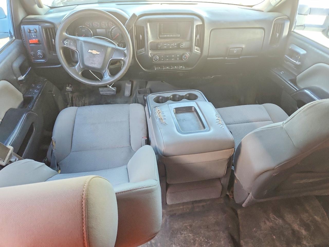 2015 Chev Rolet Silverado Flatbed Truck