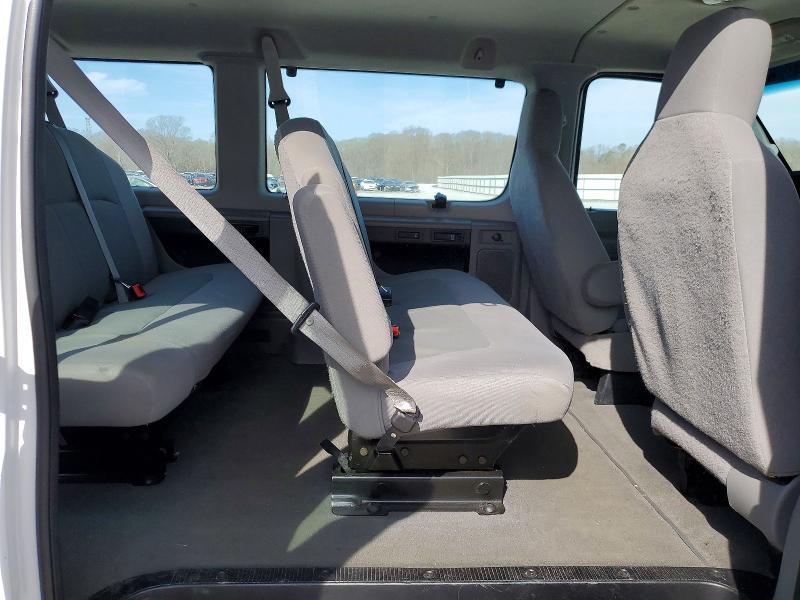 2010 Ford Econoline E350 Super Duty Wagon