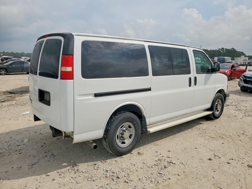 2015 Chevrolet Express G3500 lt