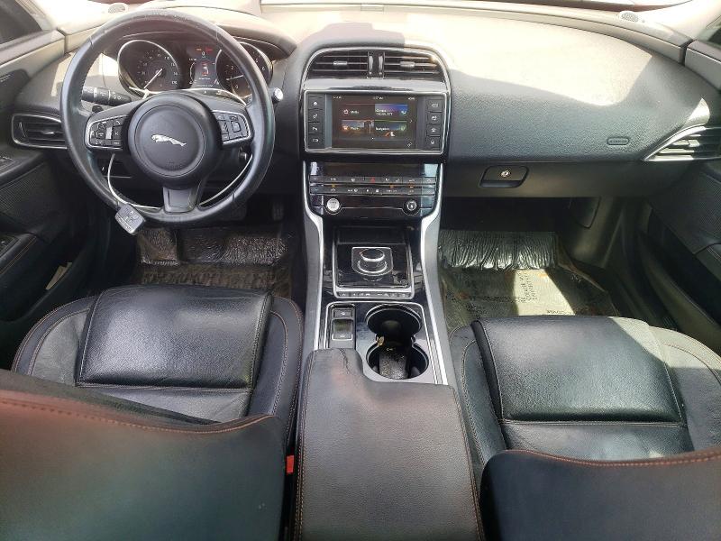 2017 Jaguar Xe Prestige