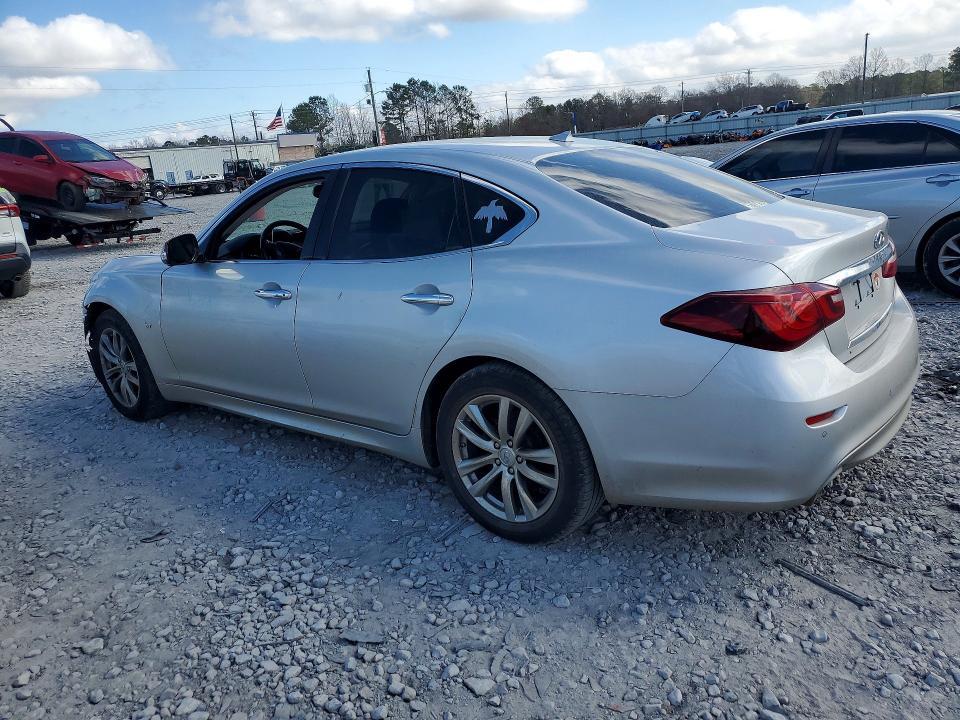 2015 Infiniti Q70 3.7