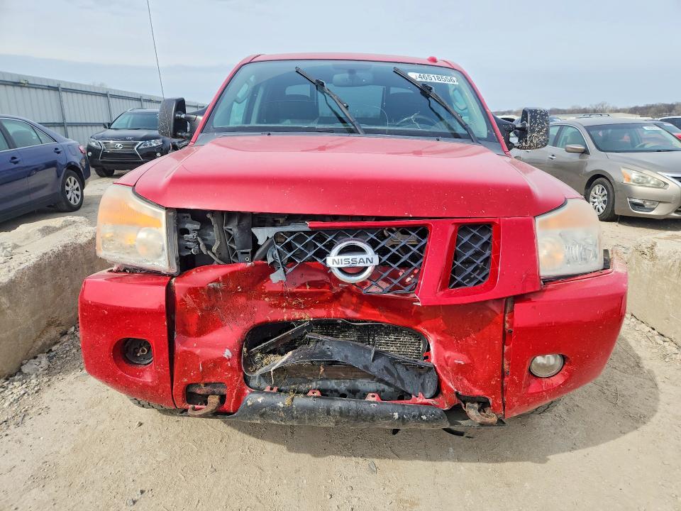 2011 Nissan Titan sv