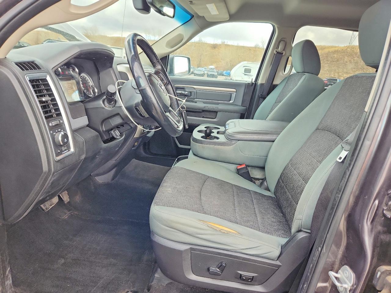 2015 Dodge RAM 1500 SLT