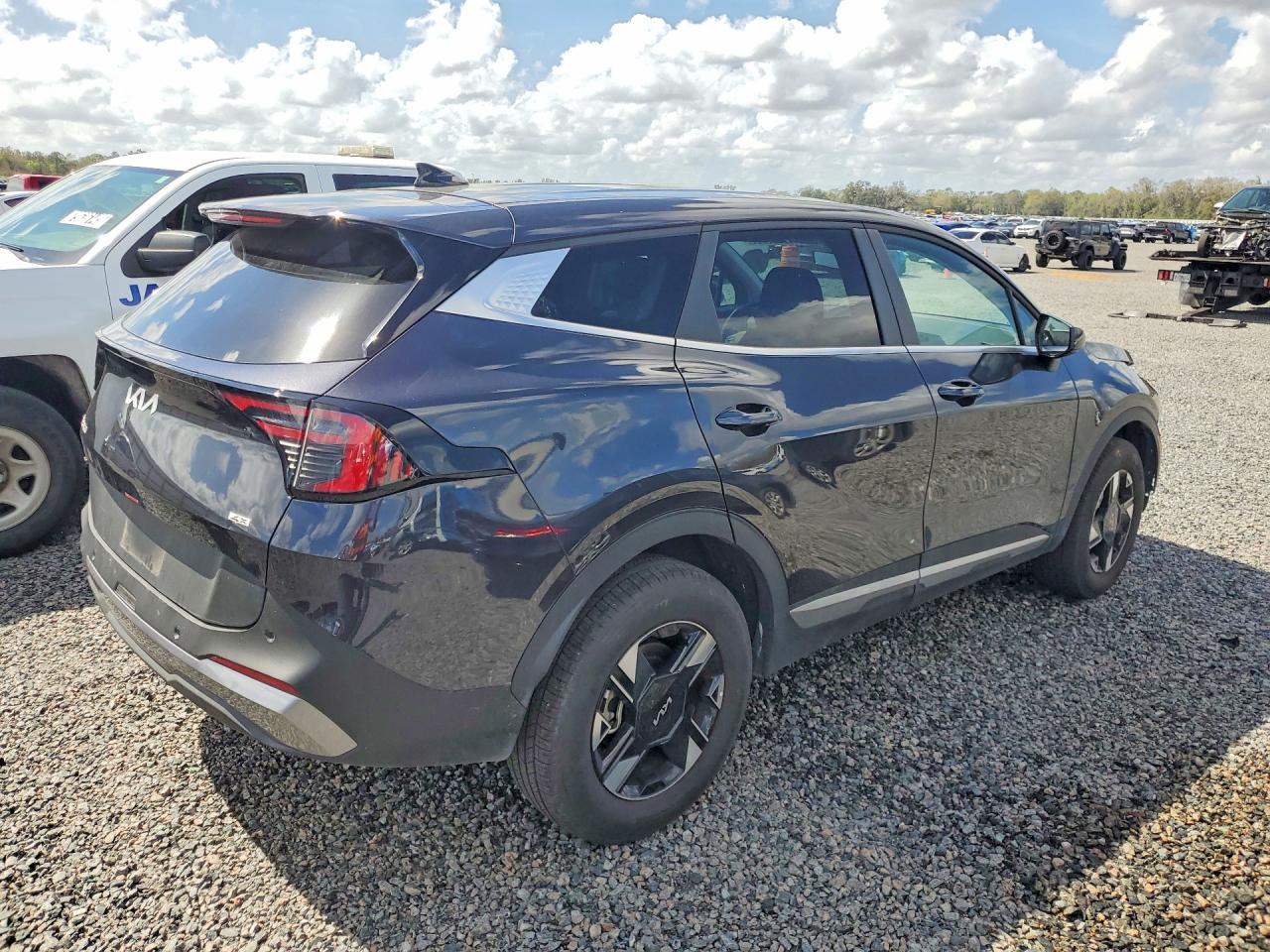 2026 KIA Sportage lx