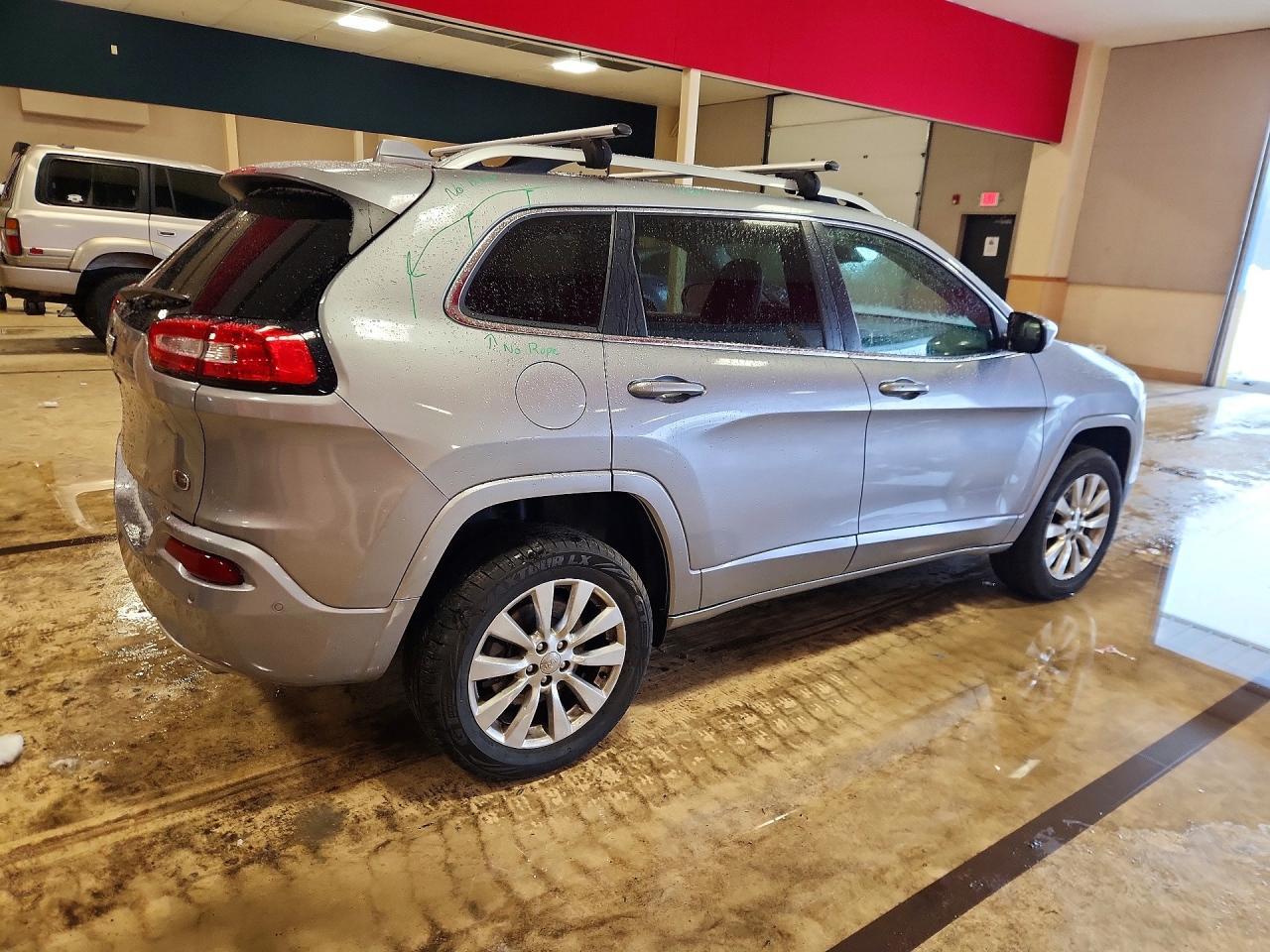 2017 Jeep Cherokee Overland