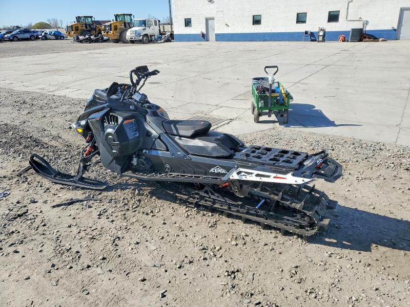 2024 Skidoo Snowmobile