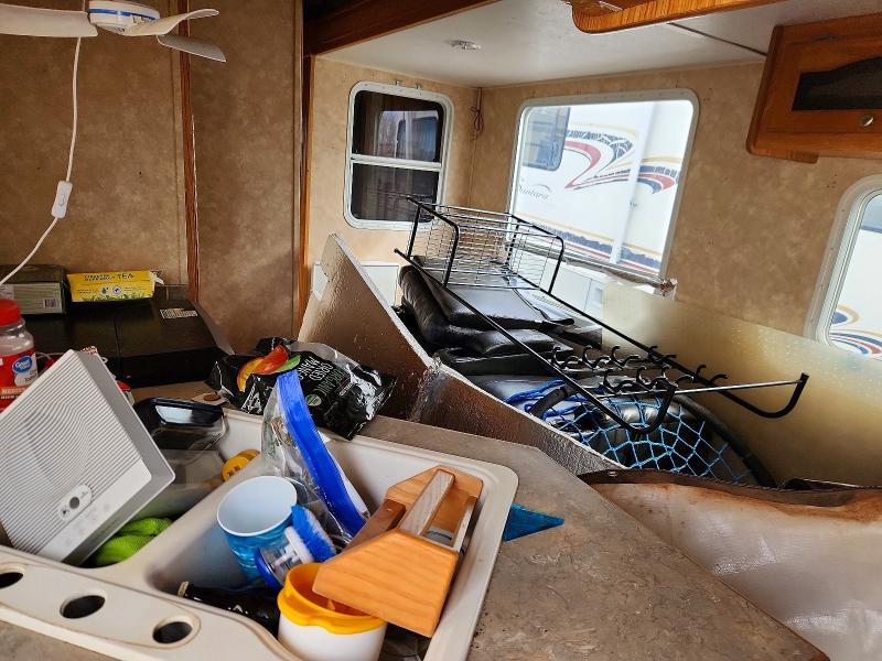 2004 Dutchmen Classic Series M-28B