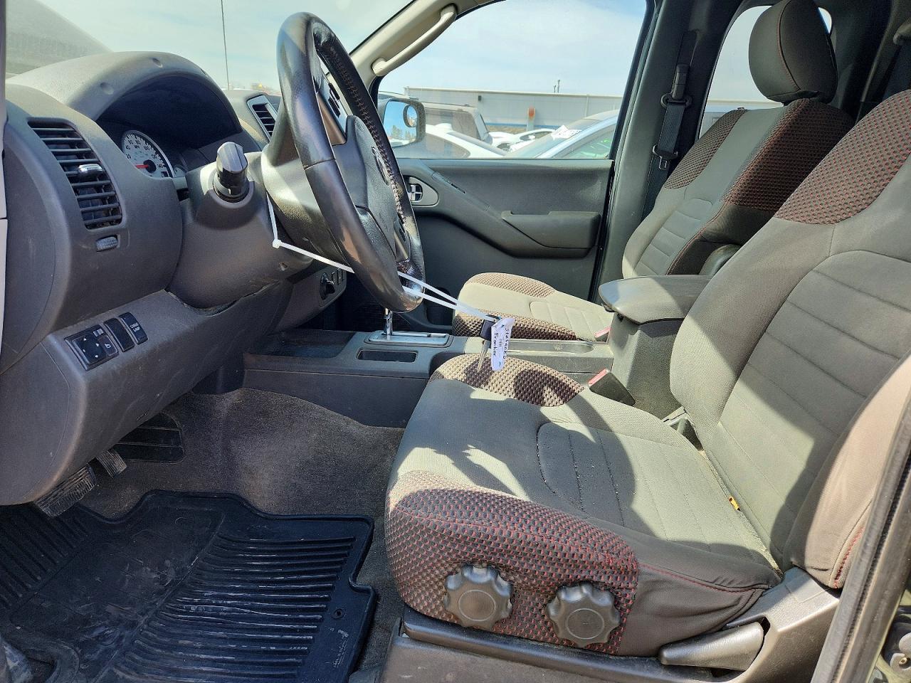 2011 Nissan Frontier SV V6