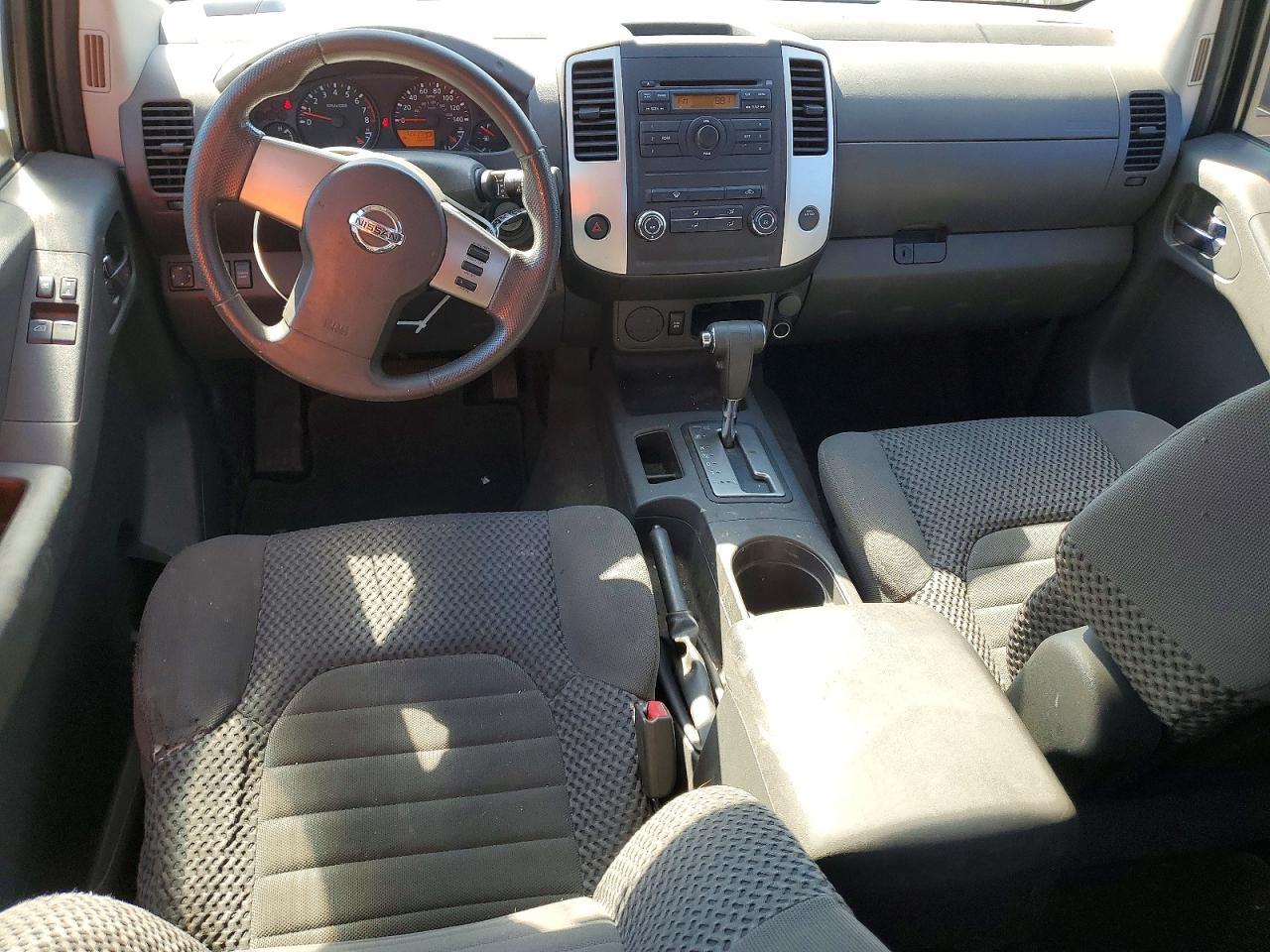 2011 Nissan Frontier SV V6