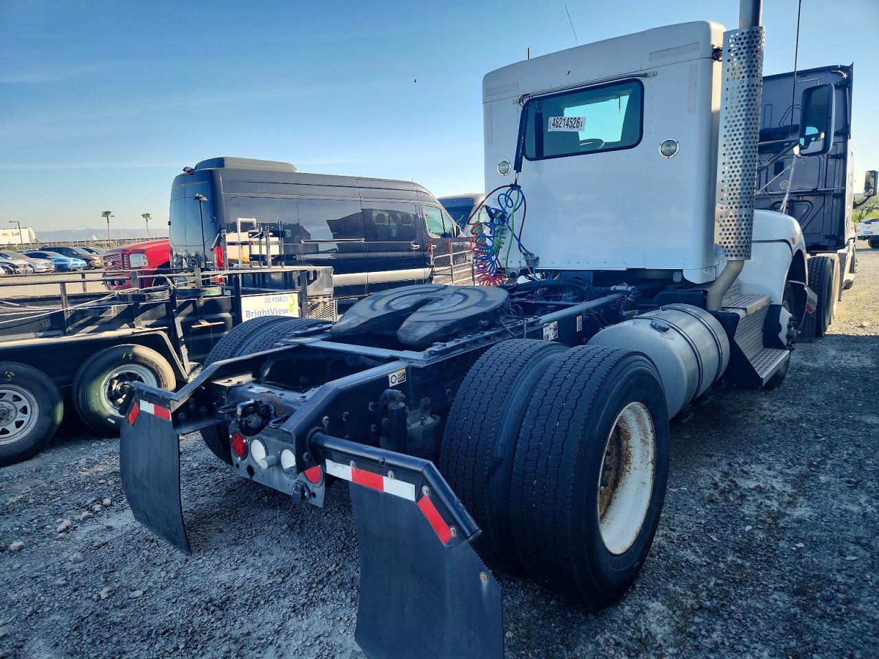 2015 Kenworth T440 Semi Truck