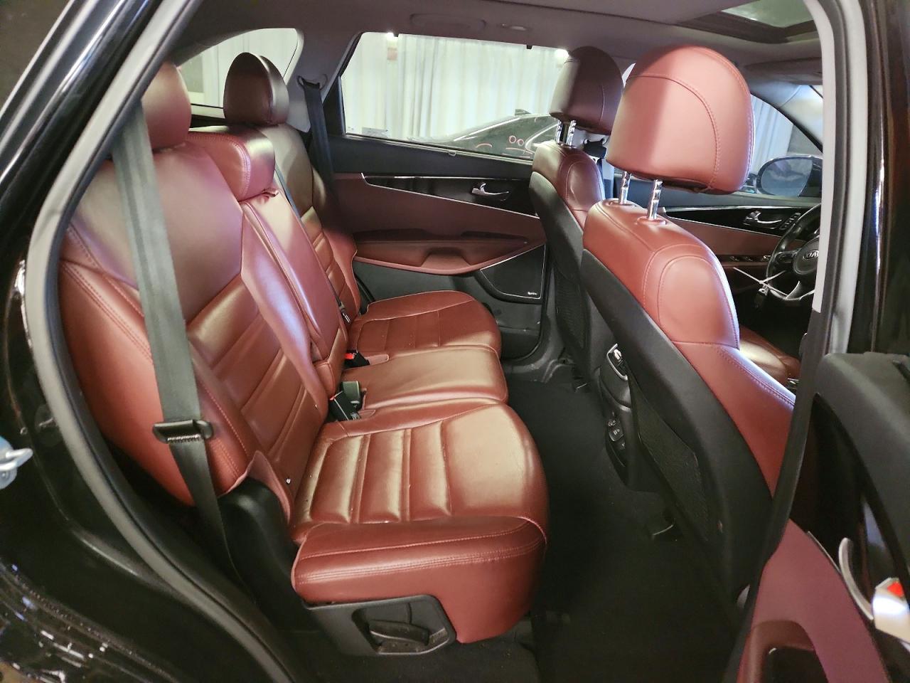 2017 KIA Sorento sx V6