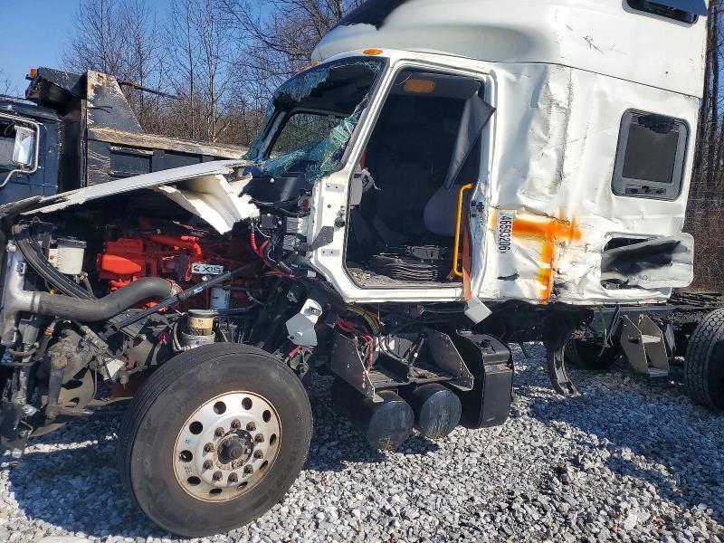 2021 International LT625-Semi Truck