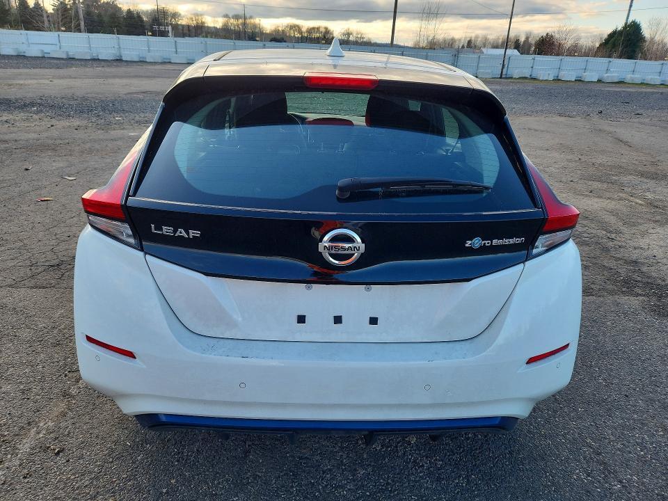 2022 Nissan Leaf s