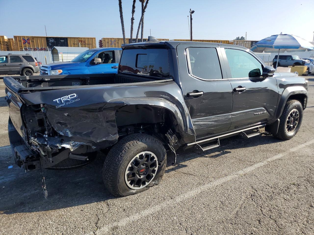 2025 Toyota Tacoma TRD OFF-Road